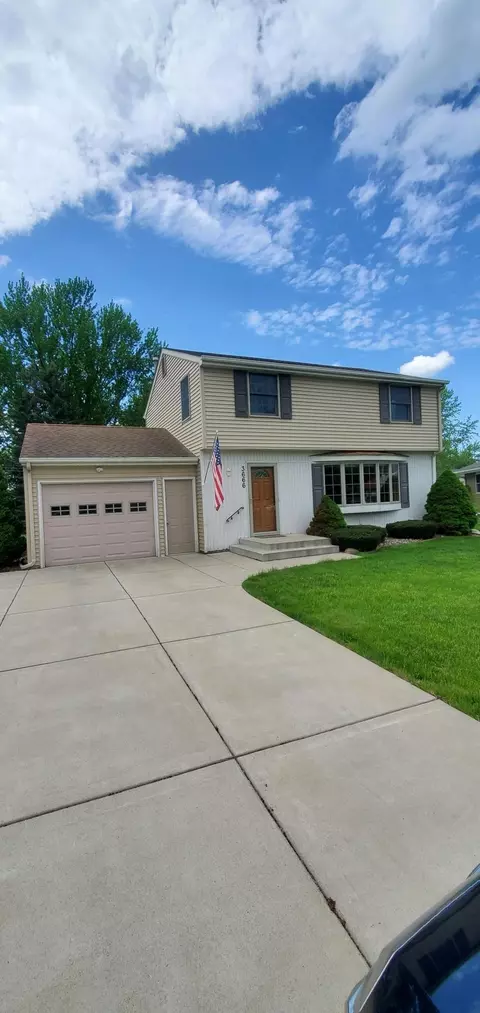 3666 149th St W, Rosemount, MN 55068