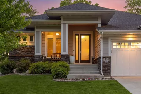 6300 Montee Dr, Eden Prairie, MN 55344