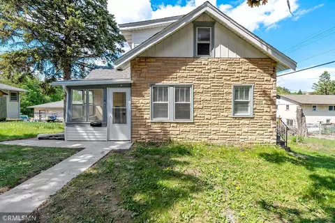 467 Ivy Ave E, Saint Paul, MN 55130