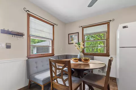 Dining - 4333 Diamond Dr, Eagan, MN 55122 photo 1 of 3