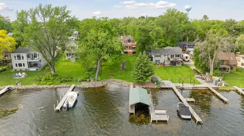 2452 Black Lake Rd, Spring Park, MN 55384