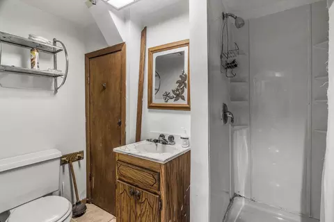 Bath - 4346 Diamond Dr, Eagan, MN 55122 photo 2 of 2