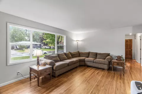 Living - 4346 Diamond Dr, Eagan, MN 55122 photo 2 of 3