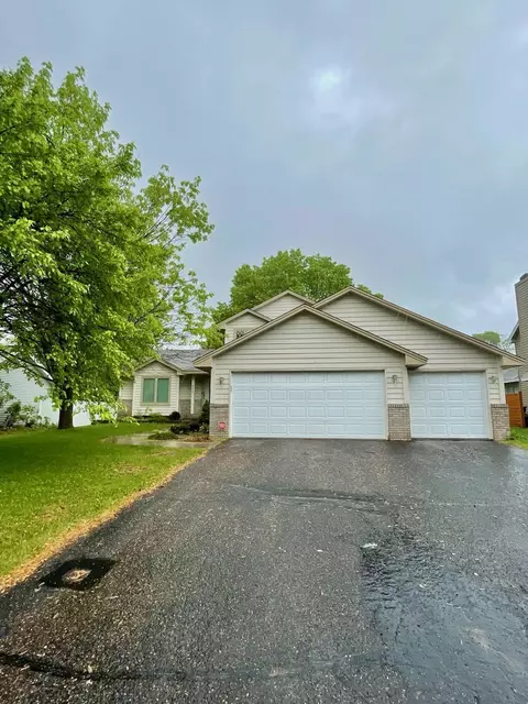 9225 Ashley Ter, Brooklyn Park, MN 55443