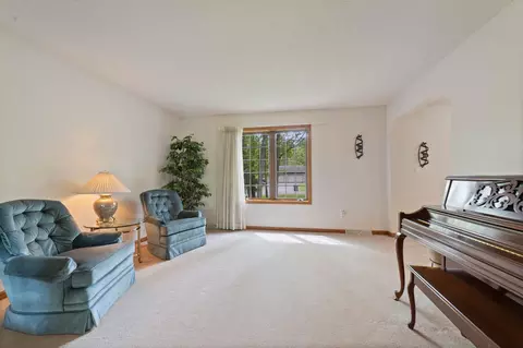 4975 Maribe Dr, Hermantown, MN 55811 photo 6