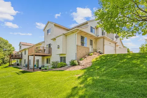 6841 Benton Cir, Inver Grove Heights, MN 55076
