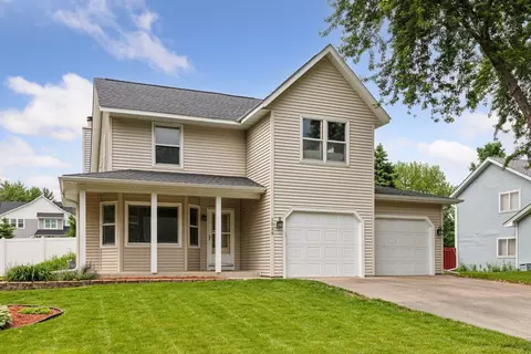 1039 Briar Creek Rd, Eagan, MN 55123
