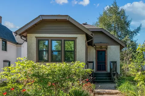 260 Winona St W, Saint Paul, MN 55107