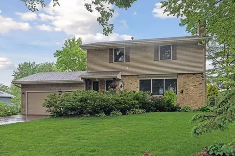 8016 Ridgeway Rd, Golden Valley, MN 55426