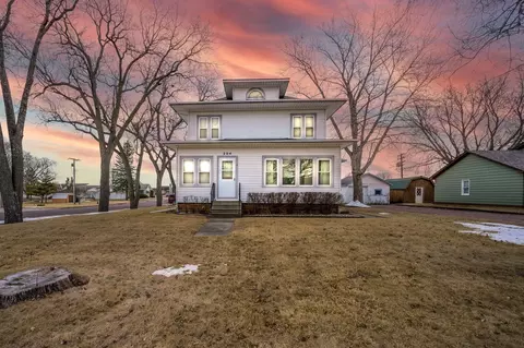204 S Judson St, Fairmont, MN 56031
