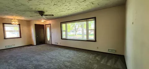 Living - 621 E 16th St, Albert Lea, MN 56007 photo 1 of 2
