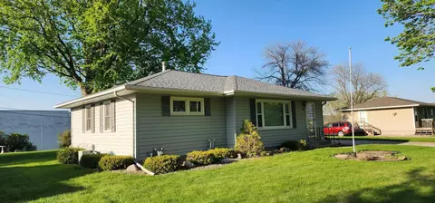 Exterior - 621 E 16th St, Albert Lea, MN 56007 photo 2 of 5