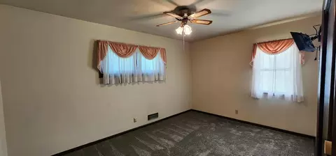 Bedroom - 621 E 16th St, Albert Lea, MN 56007 photo 1 of 4