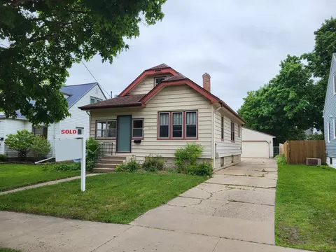 1040 7th Ave SE, Rochester, MN 55904