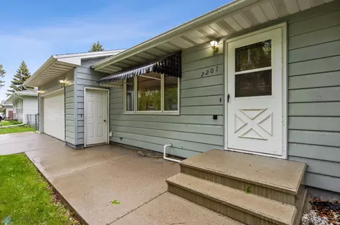 Exterior - 2207 16th St S, Fargo, ND 58103 photo 3 of 8