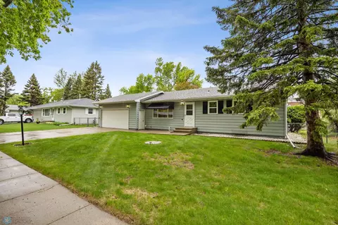 Exterior - 2207 16th St S, Fargo, ND 58103 photo 1 of 8