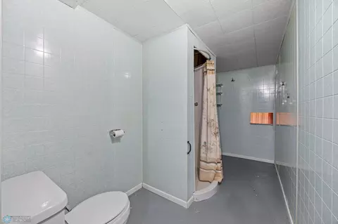 Bath - 2207 16th St S, Fargo, ND 58103 photo 2 of 2