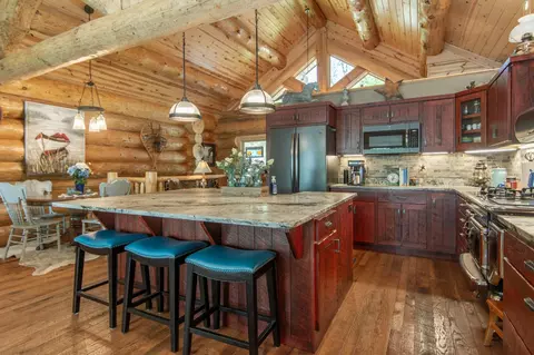 Kitchen - 3007 Thoroughfare Dr, Cushing, MN 56443 photo 3 of 8