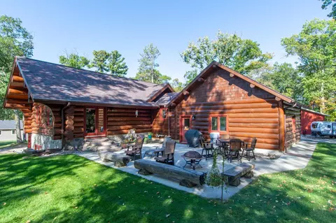 Exterior - 3007 Thoroughfare Dr, Cushing, MN 56443 photo 7 of 27