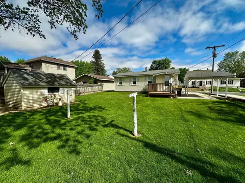 Exterior - 25 4th St SW, Harmony, MN 55939 photo 2 of 4