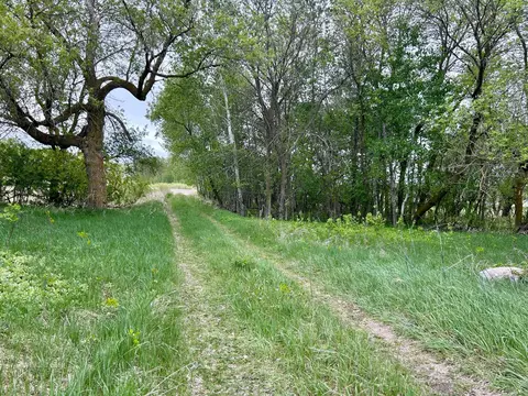 48834 County Highway 67, New York Mills, MN 56567