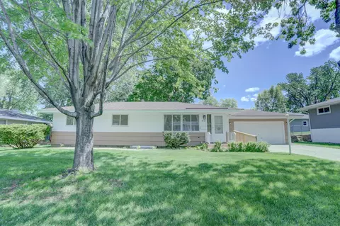 8137 Vincent Ave S, Bloomington, MN 55431
