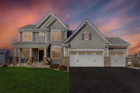 11632 Riverstone Trl, Woodbury, MN 55129