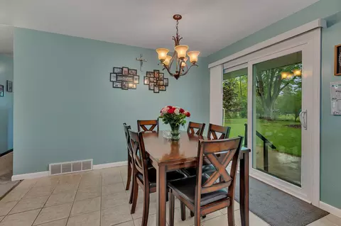 Dining - 830 Halliday Rd, Saint Cloud, MN 56301 photo 1 of 1