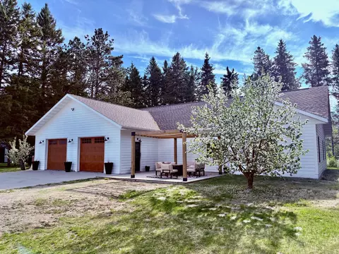 1622 82nd Ave NW, Williams, MN 56686