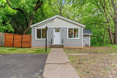 312 Wildwood Ave, White Bear Lake, MN 55110