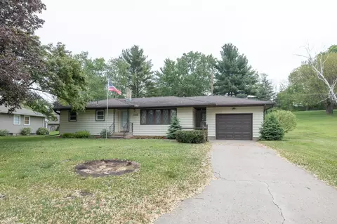 110 Vine St N, Prescott, WI 54021
