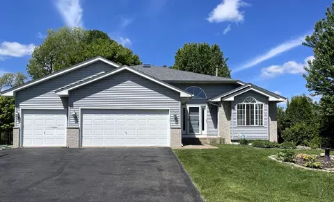 13797 Widgeon Ln, Rogers, MN 55374