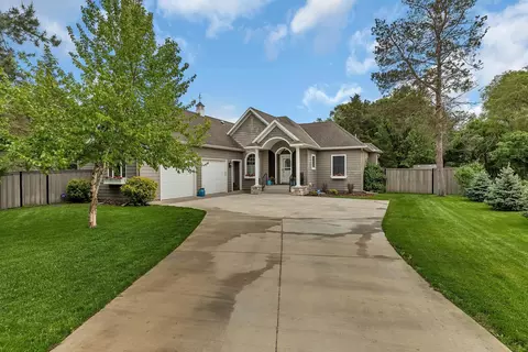 2265 Viking Dr, Saint Cloud, MN 56301