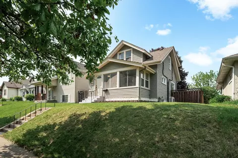 1829 Ross Ave E, Saint Paul, MN 55119