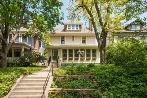 1121 Portland Ave, Saint Paul, MN 55104