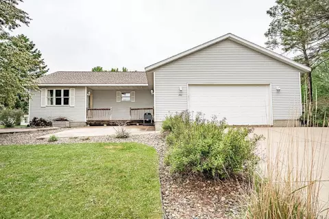 702 E Campbell St, Ellsworth, WI 54011