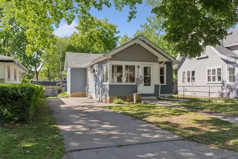 1560 Reaney Ave, Saint Paul, MN 55106