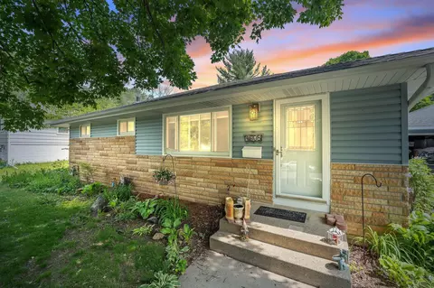 4608 Oxborough Ln, Bloomington, MN 55437