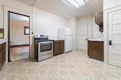 1818 E 4th St, Duluth, MN 55812 photo 9