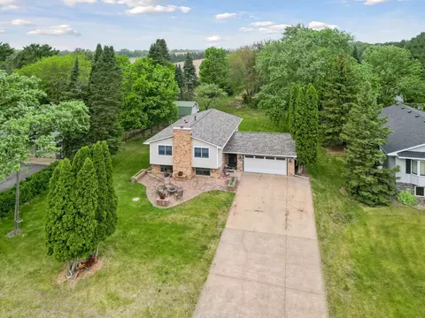 8236 113th St S, Cottage Grove, MN 55016