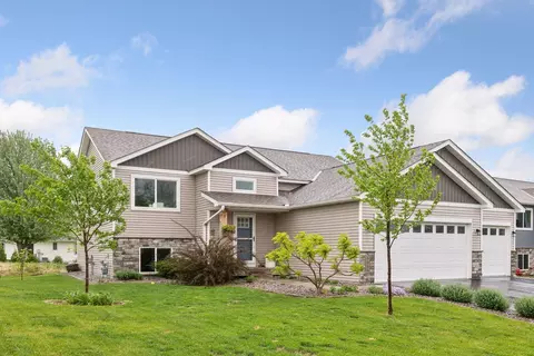 9069 Cheyenne Cir, Waverly, MN 55390