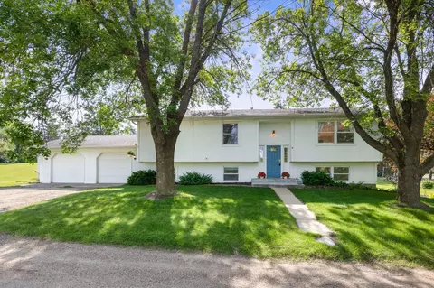 1164 30th St SE, Buffalo, MN 55313