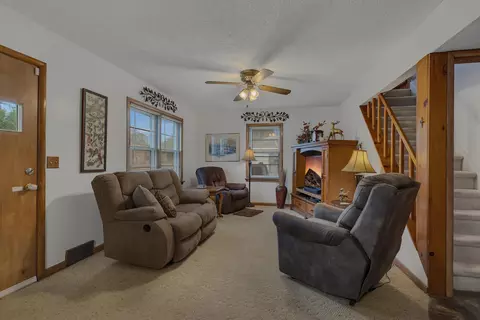 Living - 1420 Veterans Dr, Saint Cloud, MN 56303 photo 3 of 3
