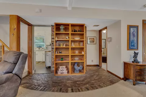 Entry Way - 1420 Veterans Dr, Saint Cloud, MN 56303 photo 1 of 2