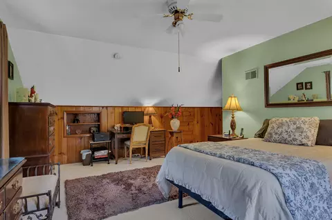 Bedroom - 1420 Veterans Dr, Saint Cloud, MN 56303 photo 2 of 2