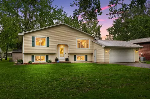 1699 Ridgewood Ave, White Bear Township, MN 55110