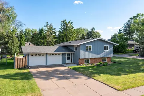 3200 Silver Ln NE, Saint Anthony, MN 55421