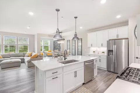 4892 Avery Ct, Eagan, MN 55123