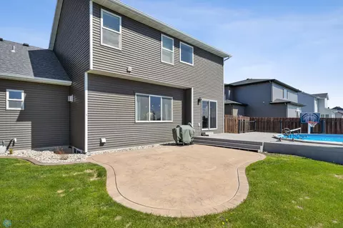 Exterior - 116 Lindsey Ct, Mapleton, ND 58059 photo 9 of 11