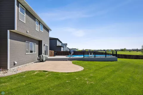 Exterior - 116 Lindsey Ct, Mapleton, ND 58059 photo 8 of 11